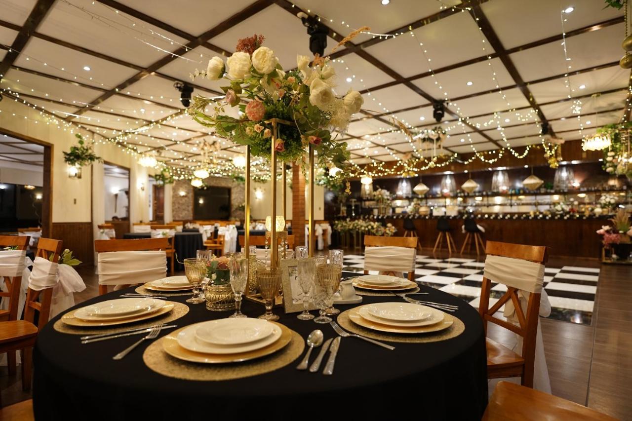 Hotel Butan Coronel ภายนอก รูปภาพ